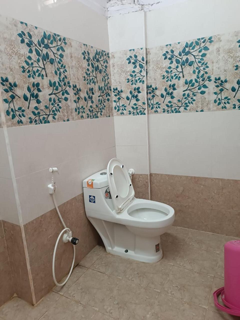 Вилла Sgs Residency Тирупати Экстерьер фото
