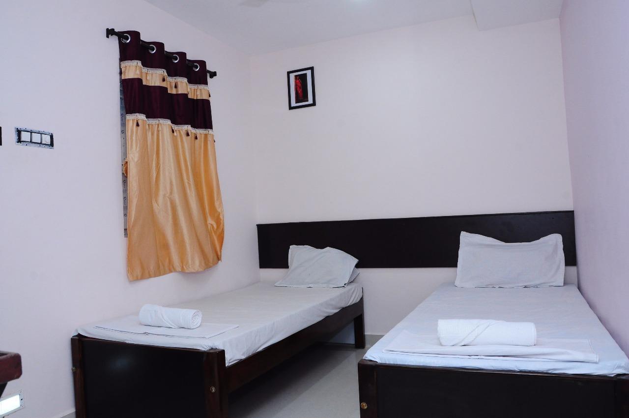 Вилла Sgs Residency Тирупати Экстерьер фото